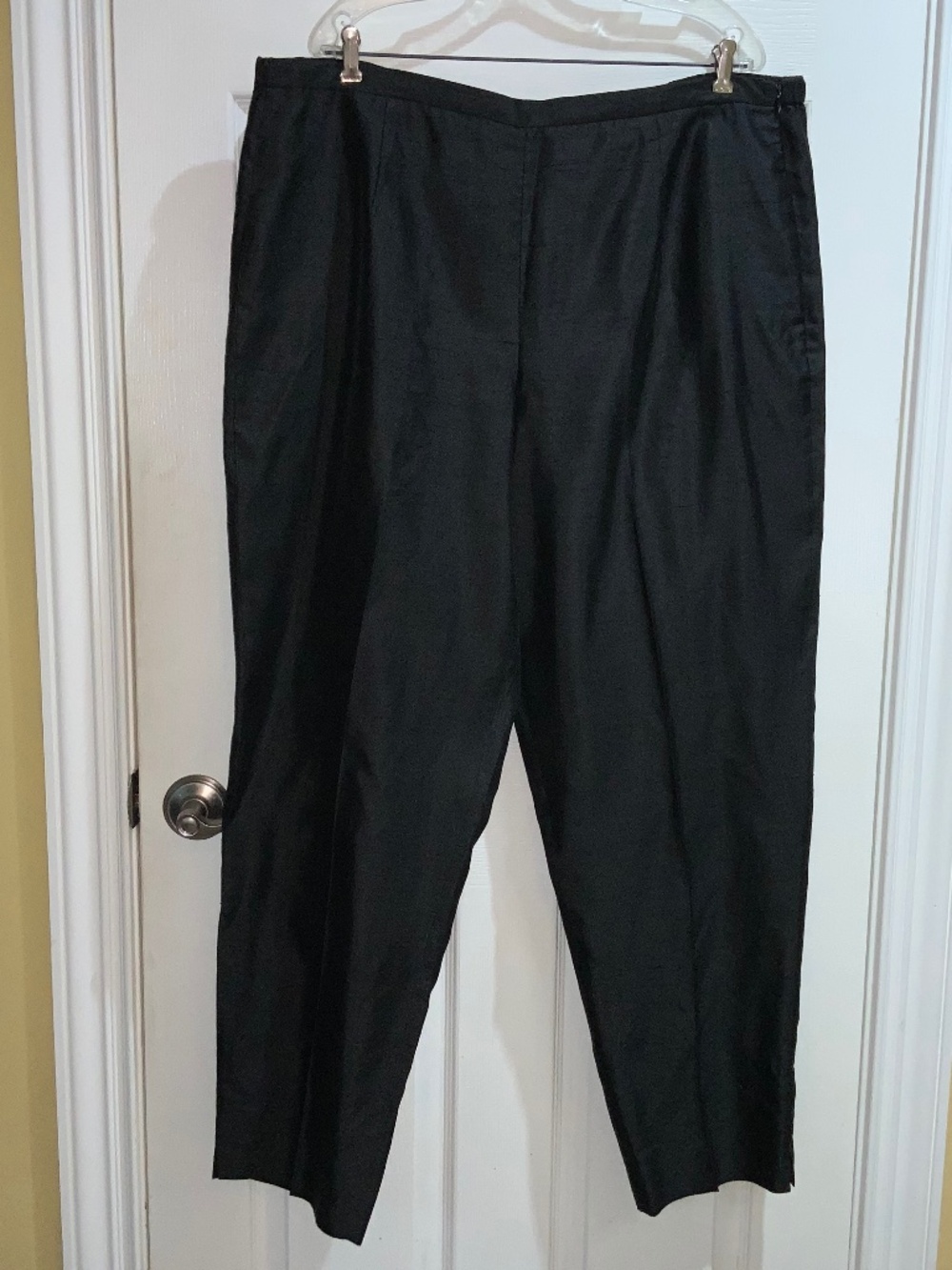 Avenue black cropped silk trousers sz 16 lined